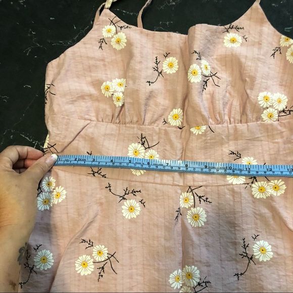 Pink Daisy dress  Fits like a med in my opinion S5 - Picture 5 of 9